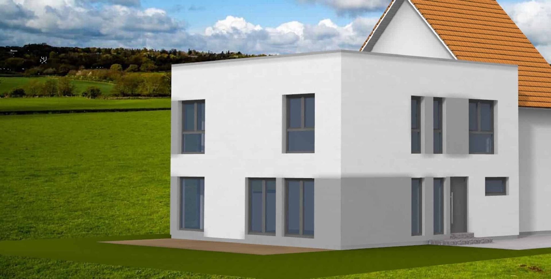 Moderne Architektur eines Einfamilienhauses mit flacher Fassade, großen Fenstern und einem Satteldach. Umgeben von einer grünen Wiese.